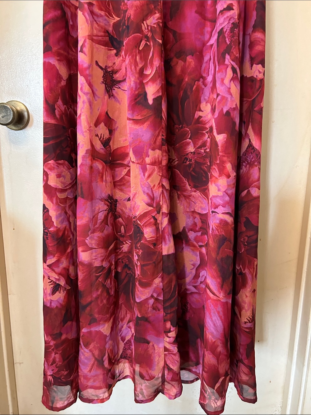 Lulus Beautiful Soul Floral Maxi Dress in Magenta and Pink size M - Picture 10 of 13